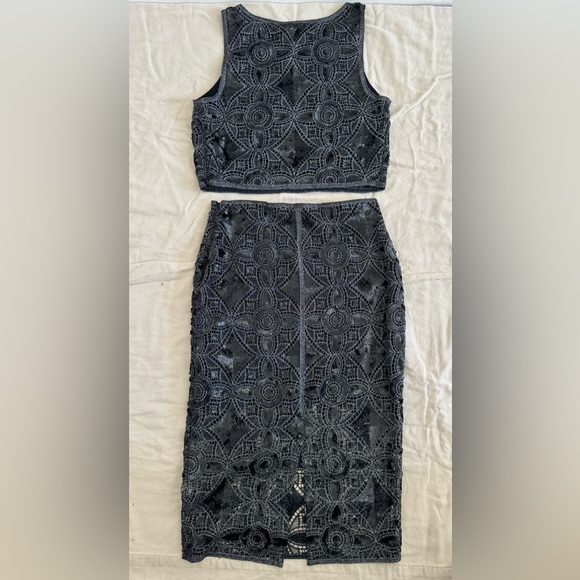 Express mix & match 2 piece sequin dress set - Picture 4 of 4